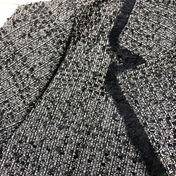 Cupcakes and Cashmere Gregory Tweed Blazer - Picture 7 of 9